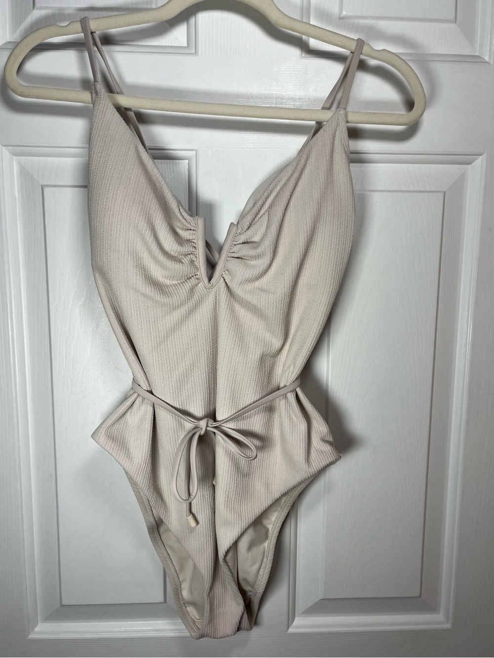 Sanctuary Cream Ribbed V-Notch Bathing Suit